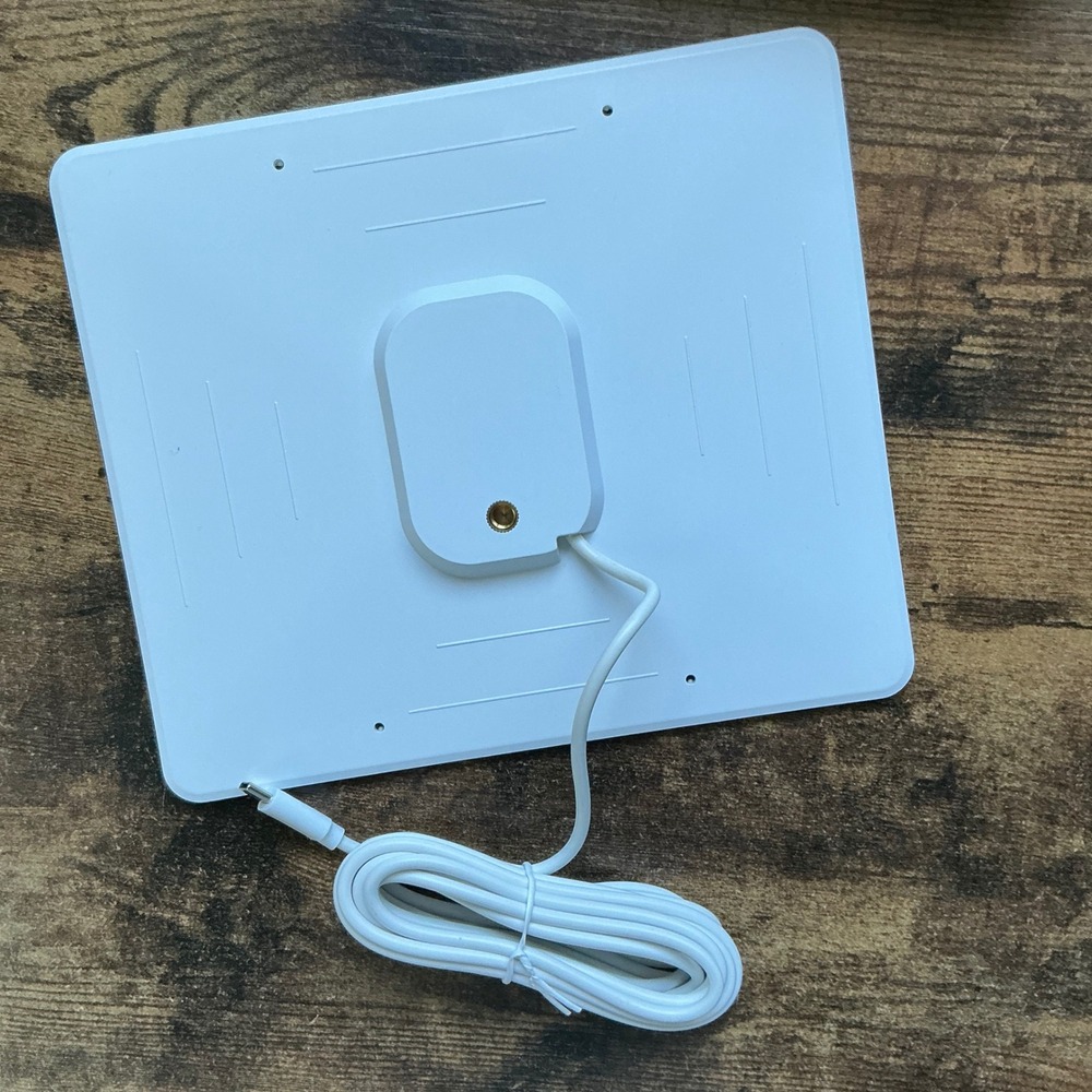Solar Panel Kit for Security Camera Waterproof USB-C 360 Rotatable White - Picture 6 of 6